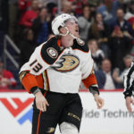Ducks end 6-game skid, hand Capitals 6th consecutive loss