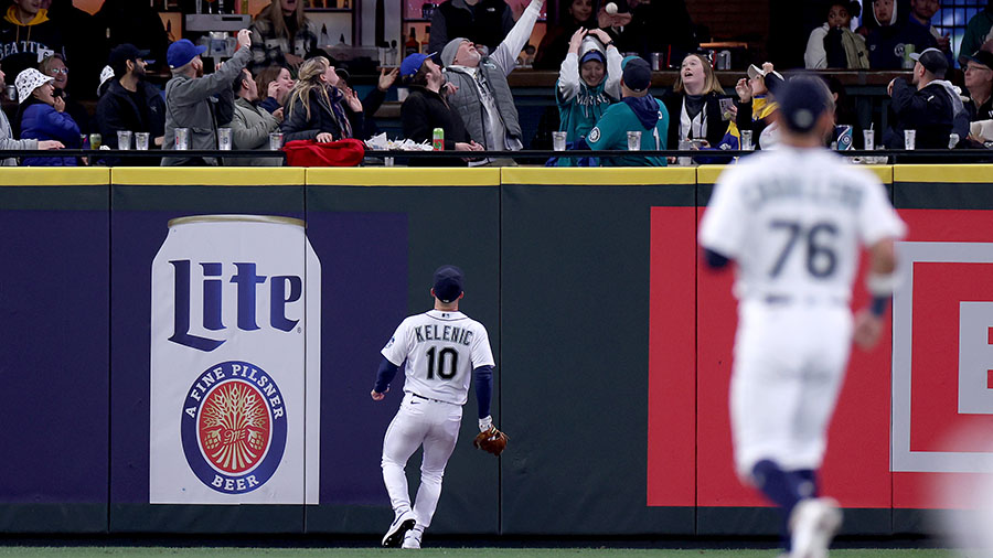 Seattle Mariners Jarred Kelenic...
