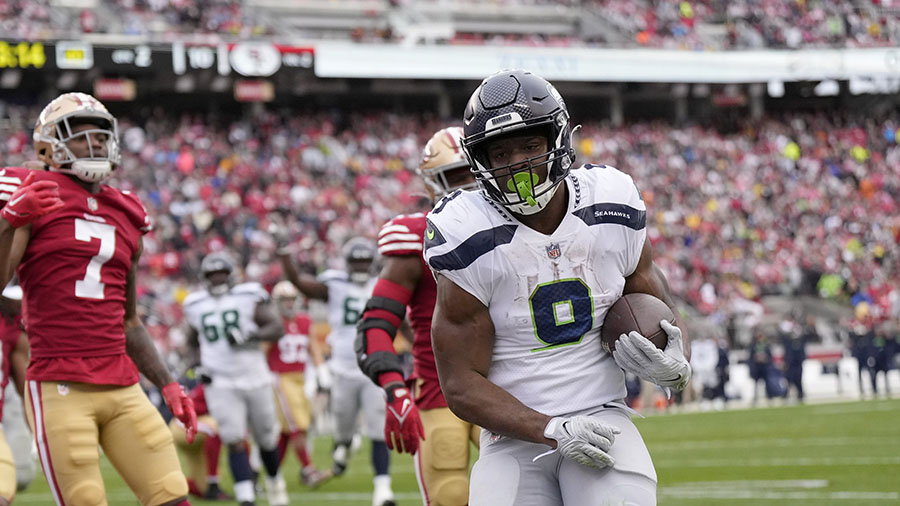 Seattle Seahawks Kenneth Walker II...