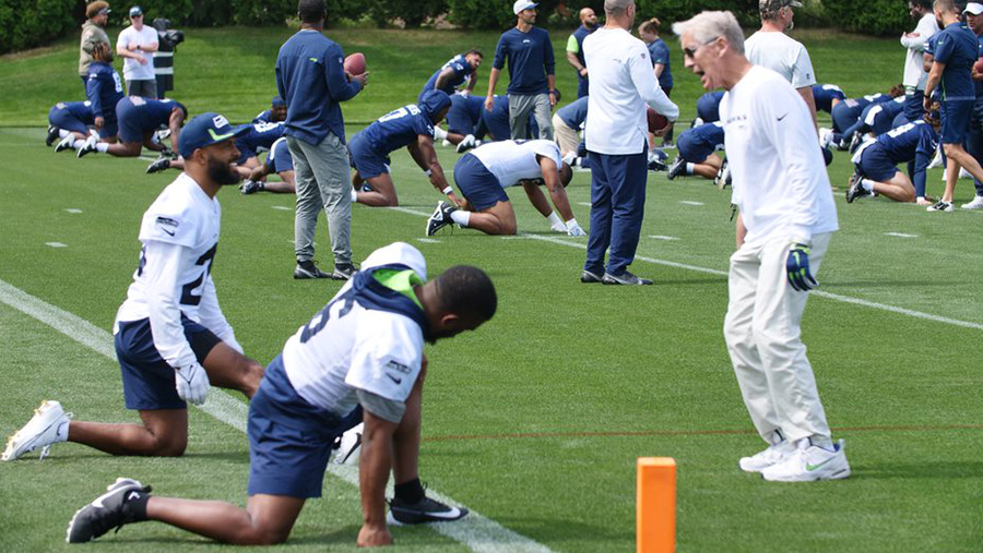 Seattle Seahawks Julian Love...