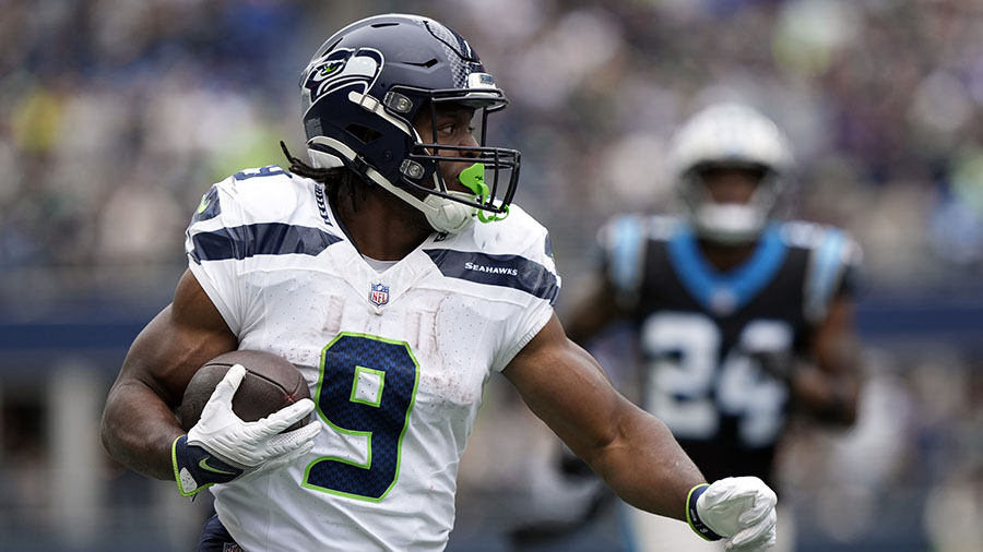 Seattle Seahawks Kenneth Walker III...