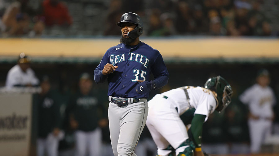 Seattle Mariners Teoscar Hernández...