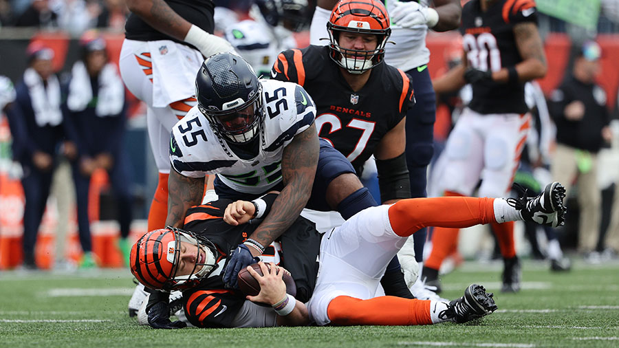 Seattle Seahawks Dre'Mont Jones...