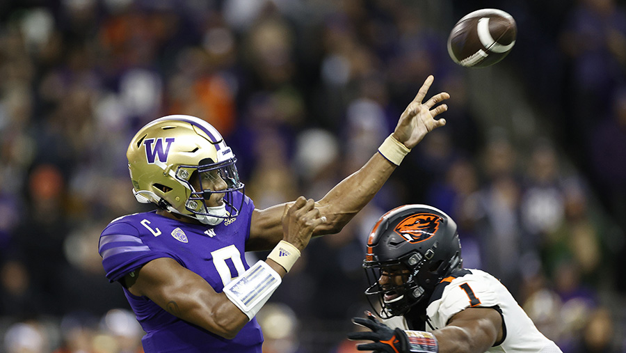 UW Huskies Michael Penix Jr....