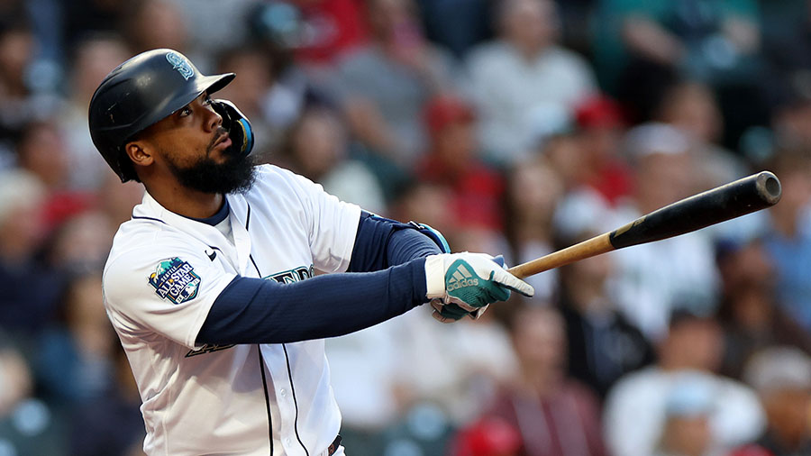 Seattle Mariners Teoscar Hernández...