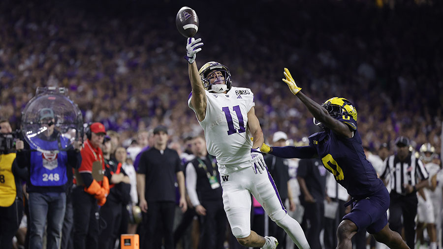 UW Huskies Michigan CFP Jalen McMillan...