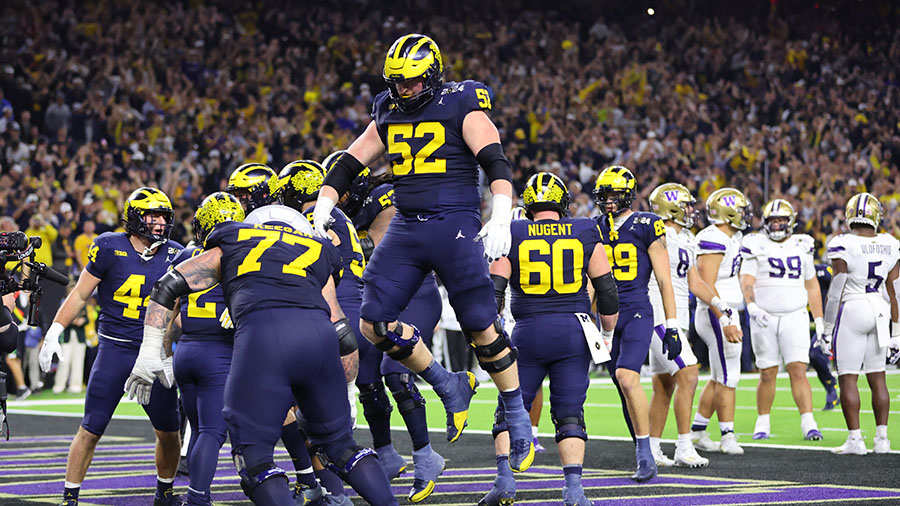 UW Huskies Michigan CFP national championship...