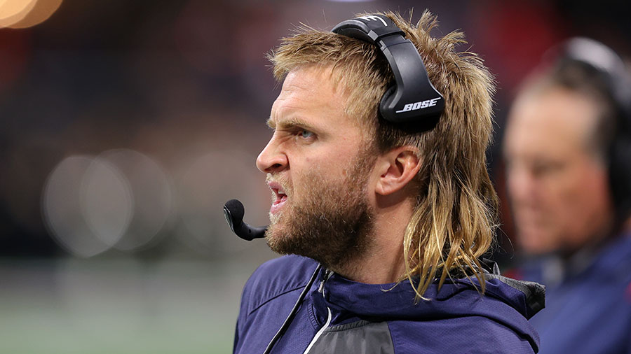 UW Huskies Belichick Steve...