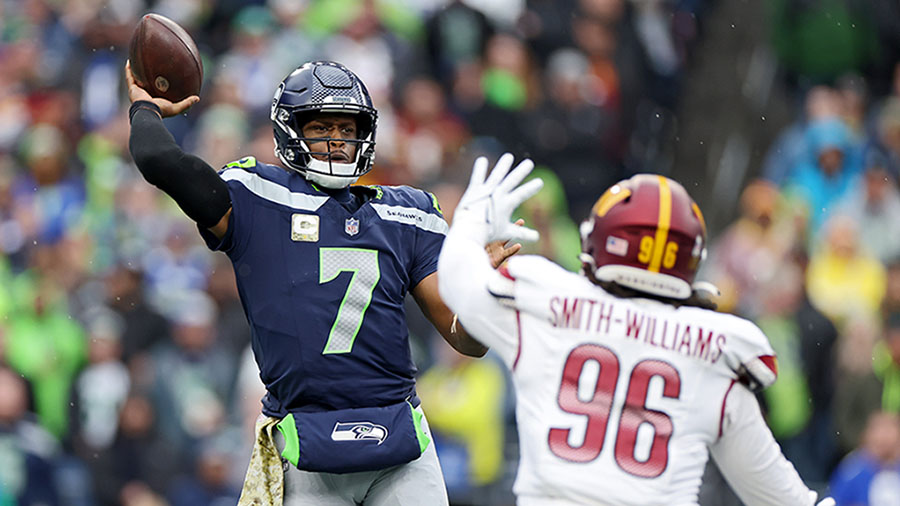 Seattle Seahawks Geno Smith Getty 900...