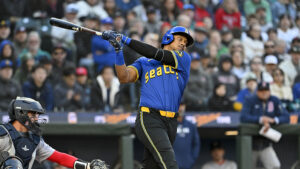 Mariners are on pace to make MLB history — and not in a good way